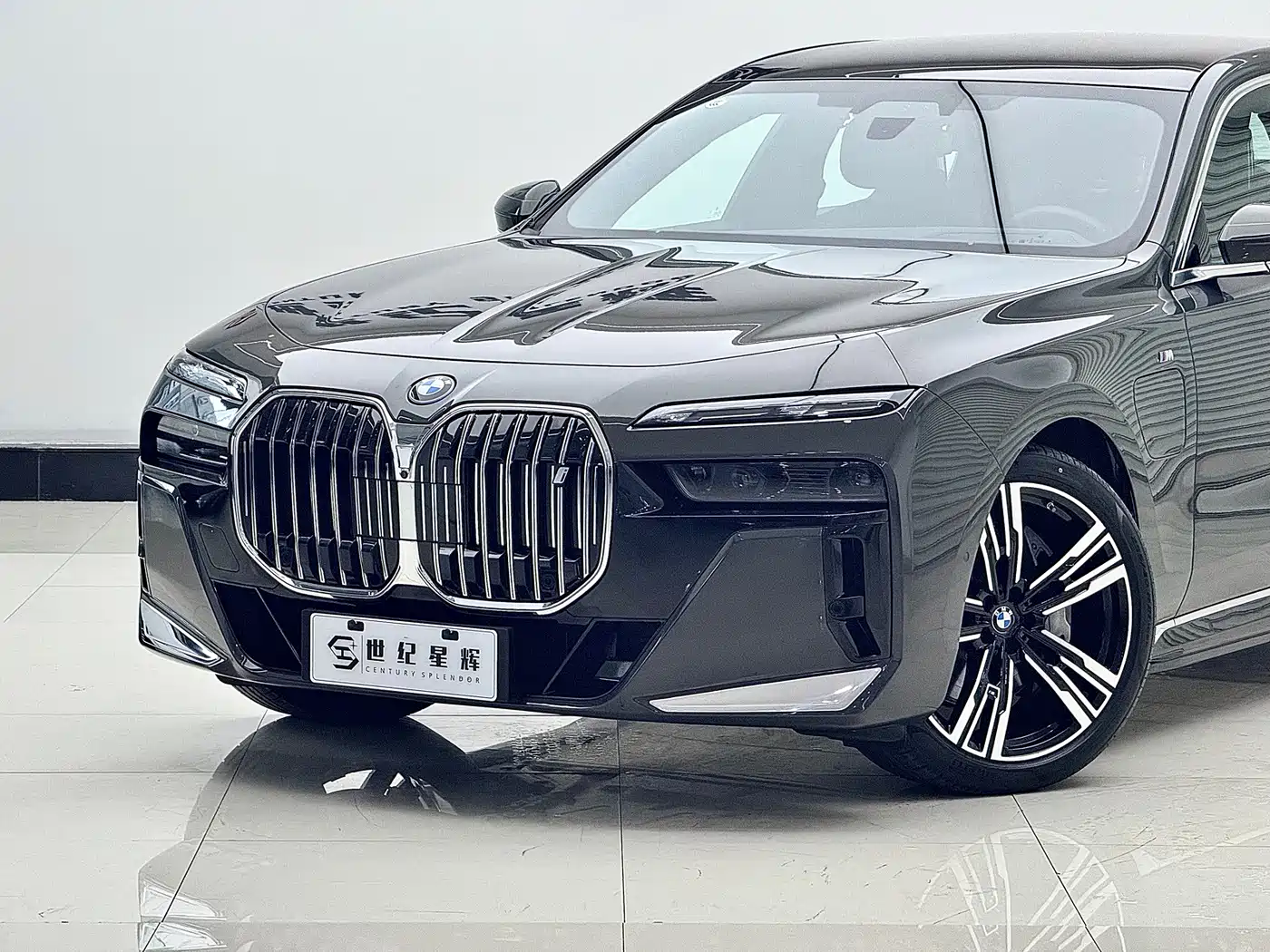 BMW i7 2025