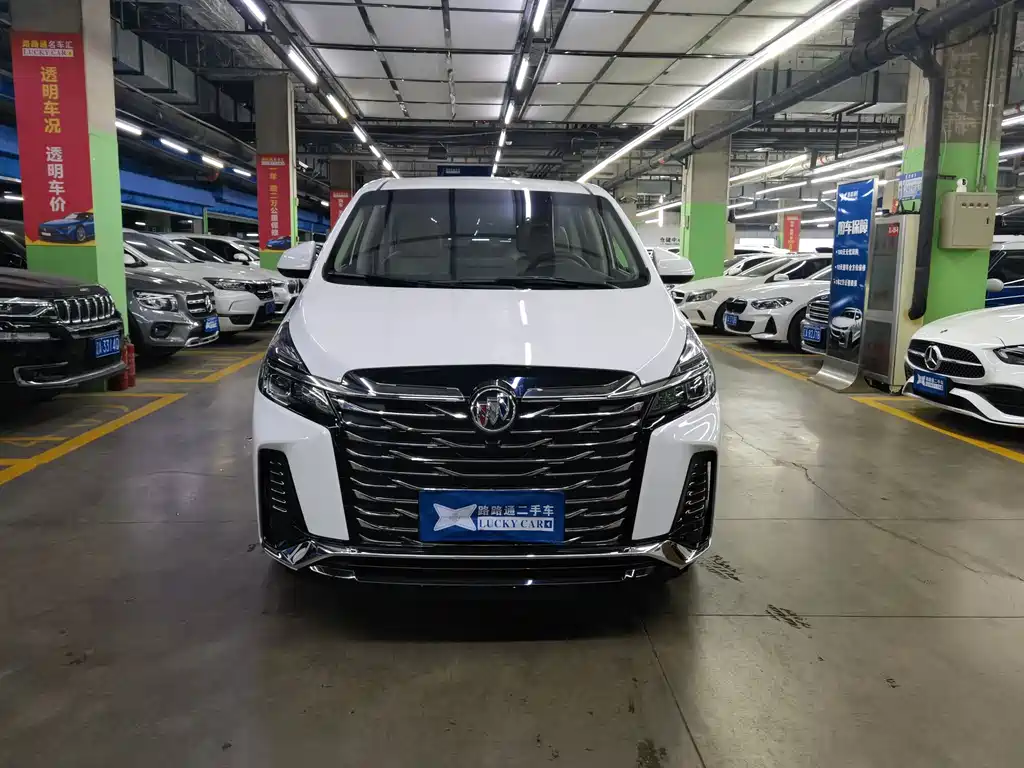 Buick GL8 2023