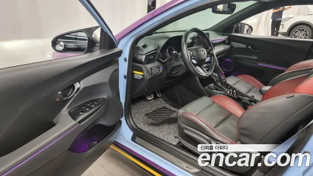 Hyundai Veloster 2020