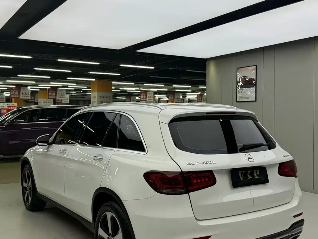 Mercedes-Benz GLC 2023