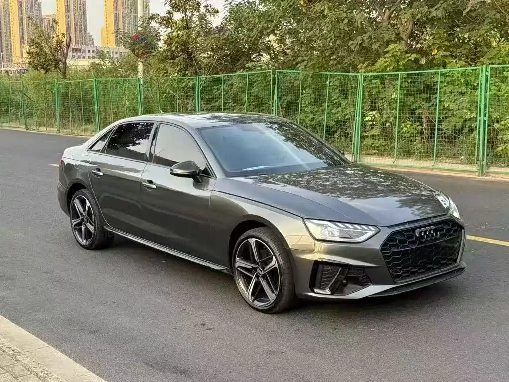 Audi A4 2024