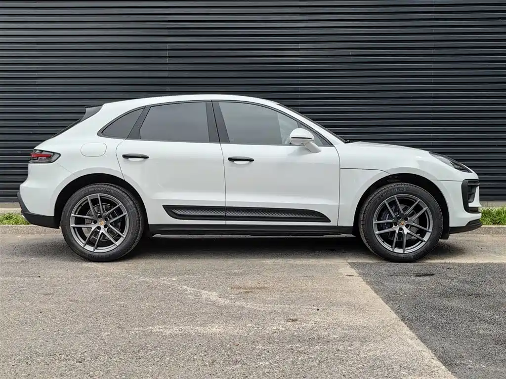 Porsche Macan 2024