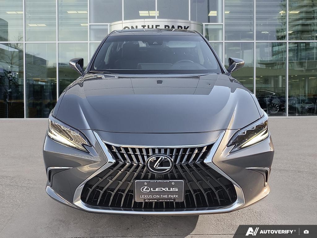 Lexus ES 2025