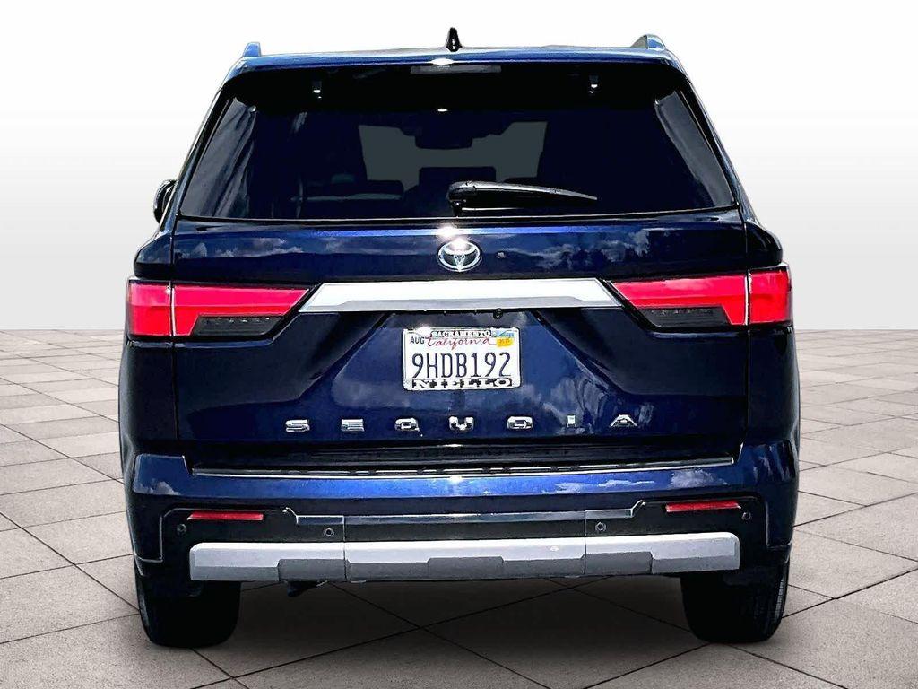 Toyota Sequoia 2023