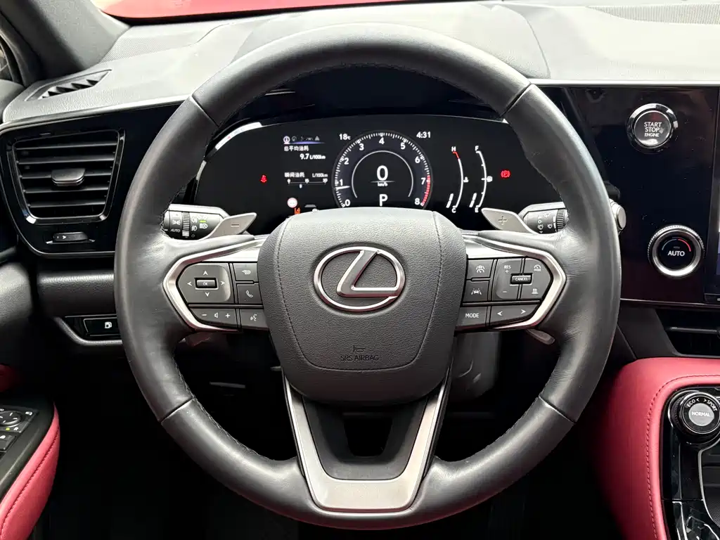 Lexus NX 2023