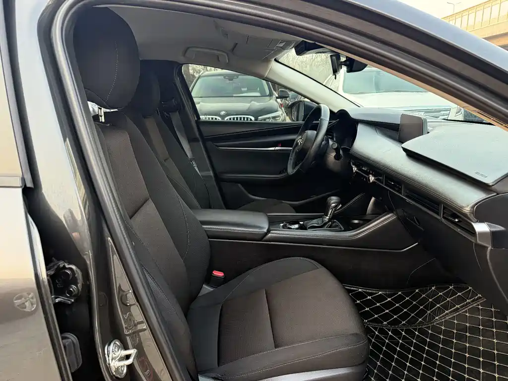 Mazda 3 2024