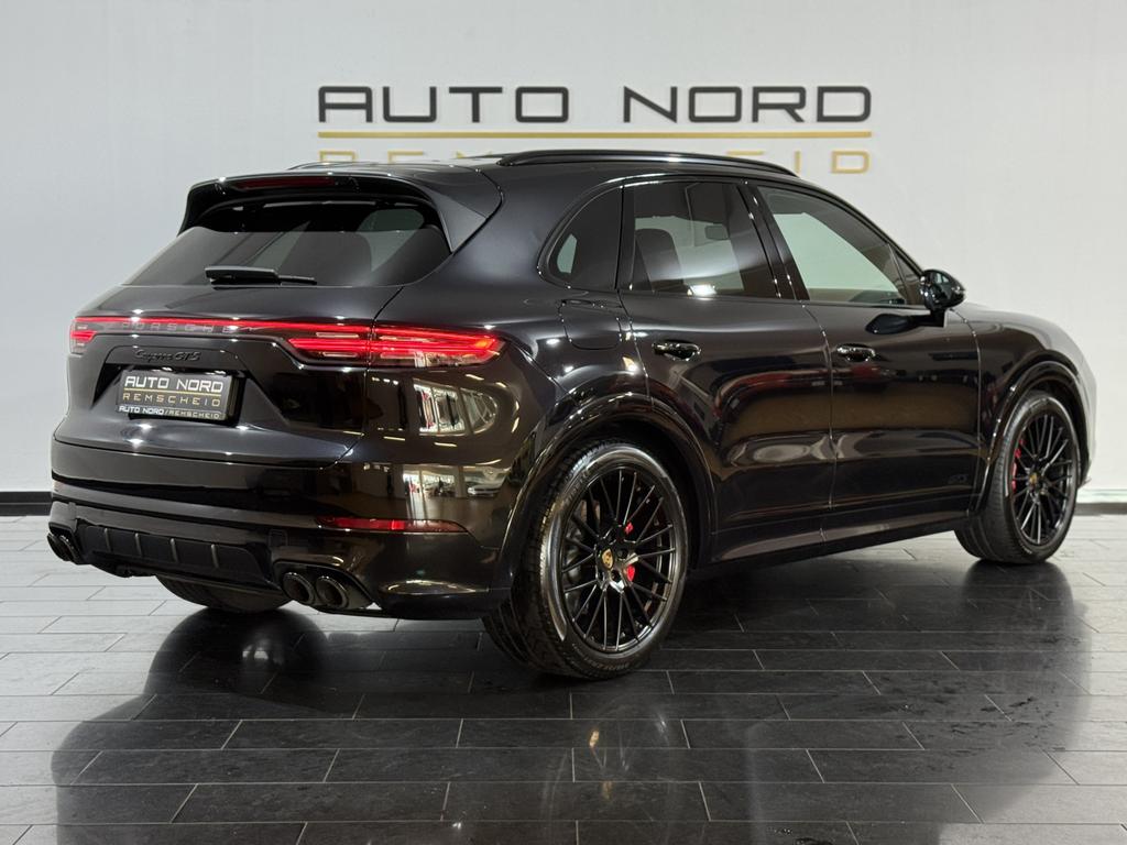 Porsche Cayenne 2021