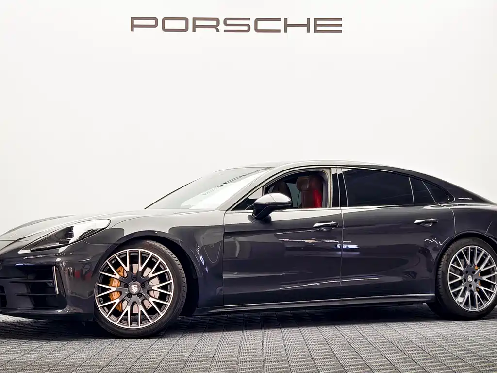 Porsche Panamera 2024