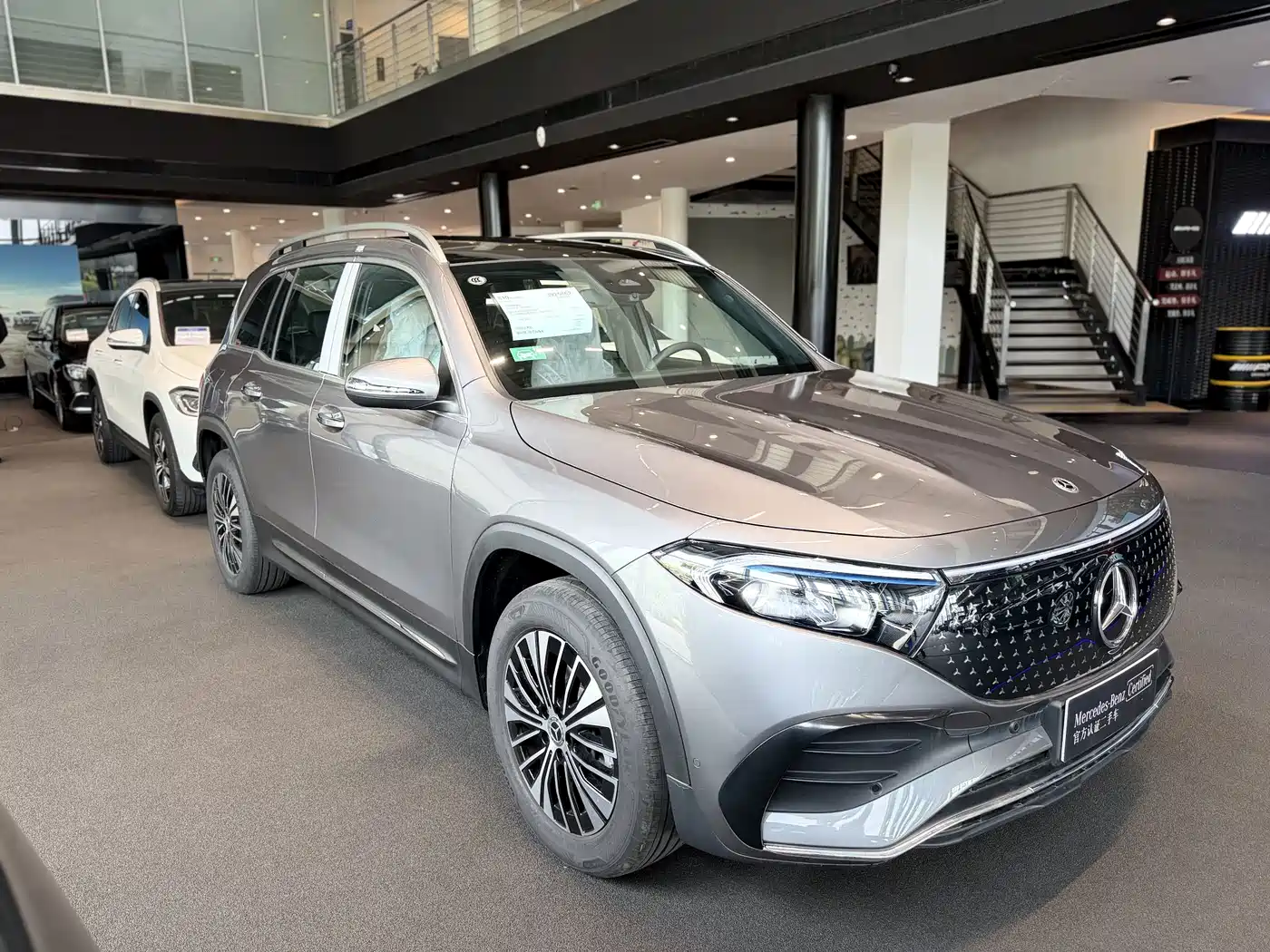Mercedes-Benz EQB 2026
