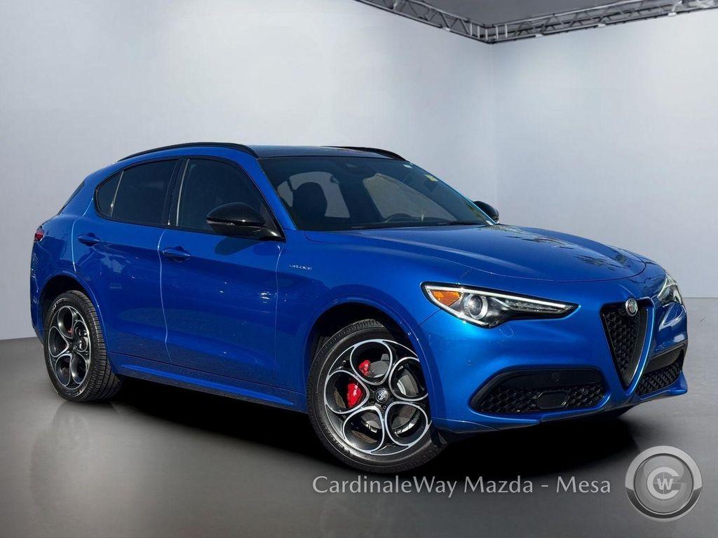 Alfa Romeo Stelvio 2023