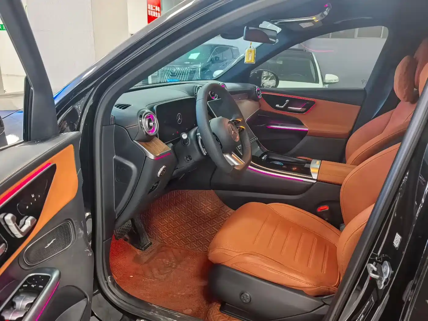 Mercedes-Benz GLC 2023