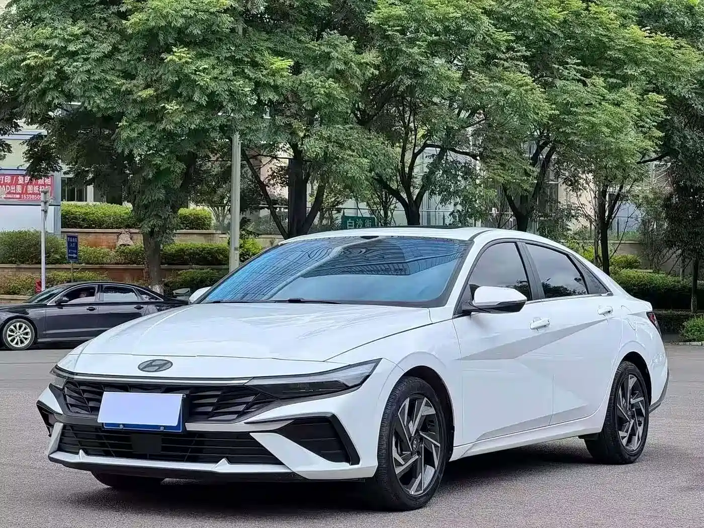 Hyundai Elantra 2024