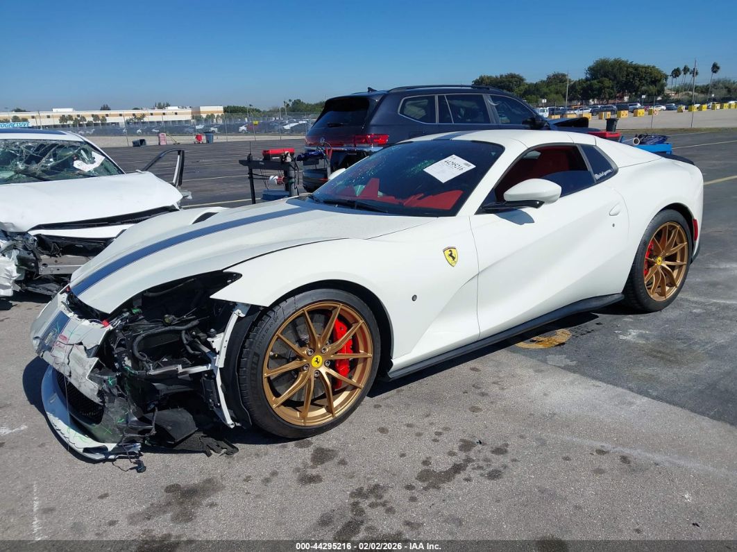 Ferrari 812 2022