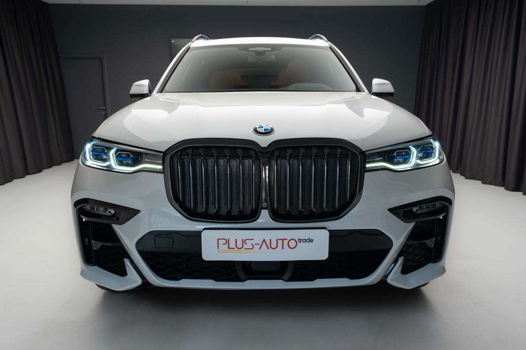 BMW X7 2022