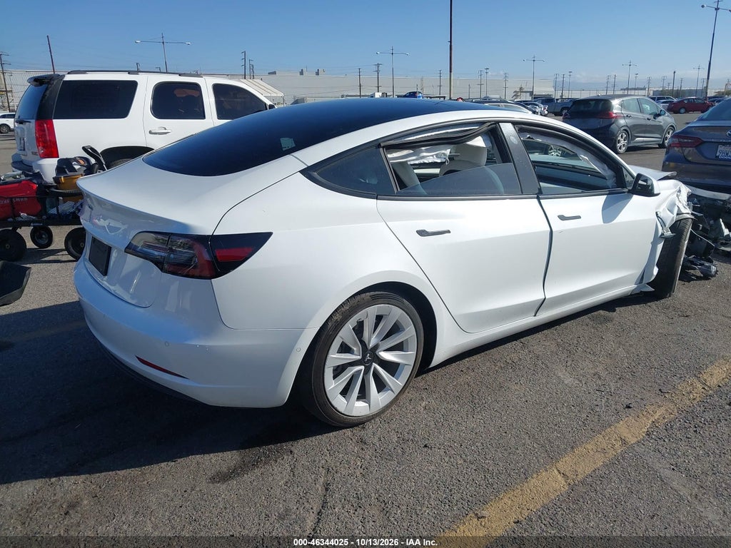 Tesla Model 3 2022