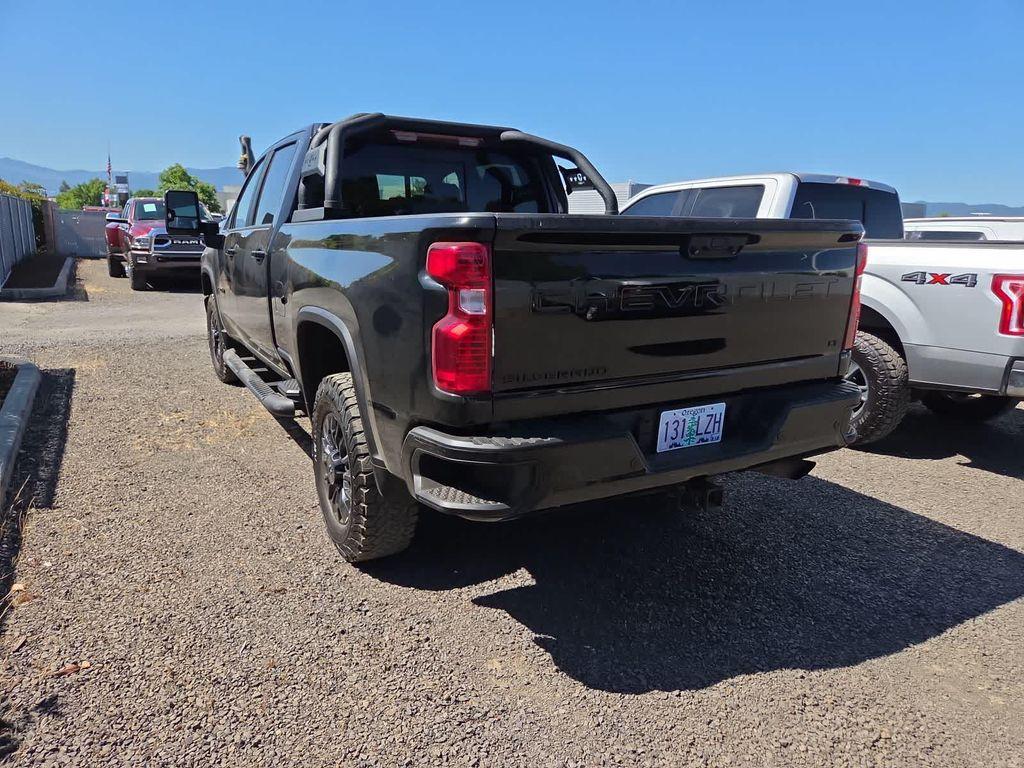 Chevrolet Silverado 2021