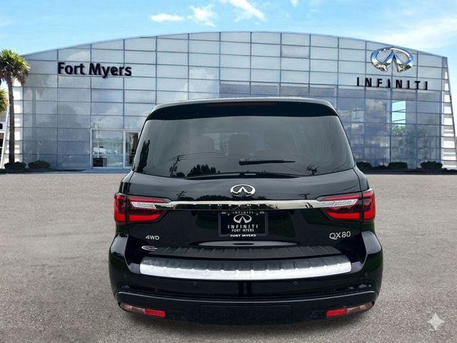 Infiniti QX80 2023