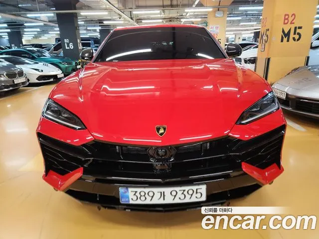 Lamborghini Urus 2025