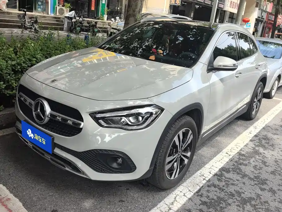 Mercedes-Benz GLA 2021
