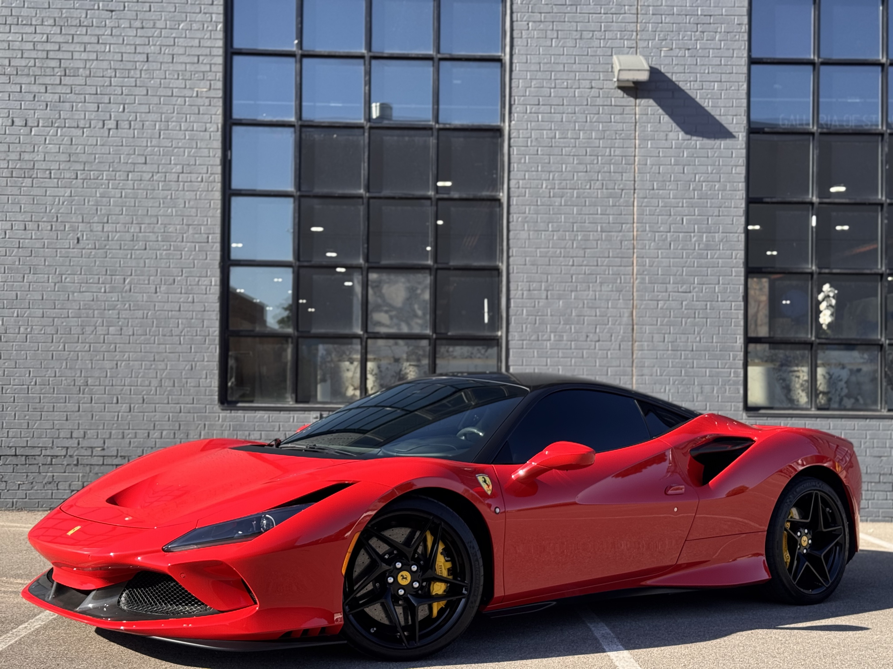 Ferrari F8 2021
