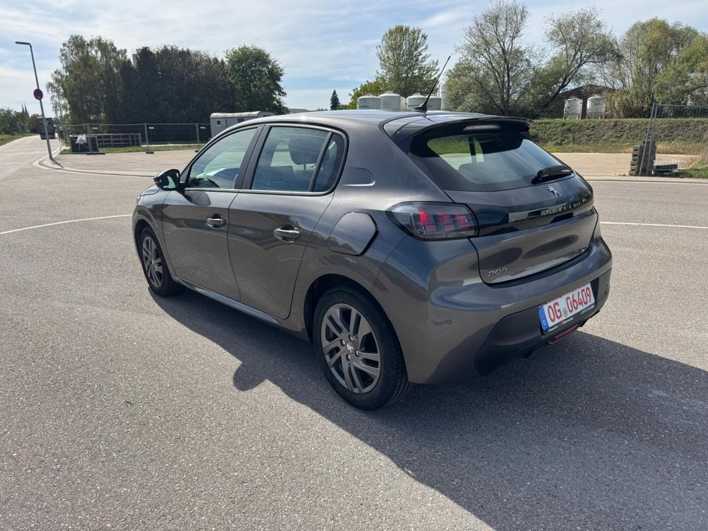 Peugeot 208 2022