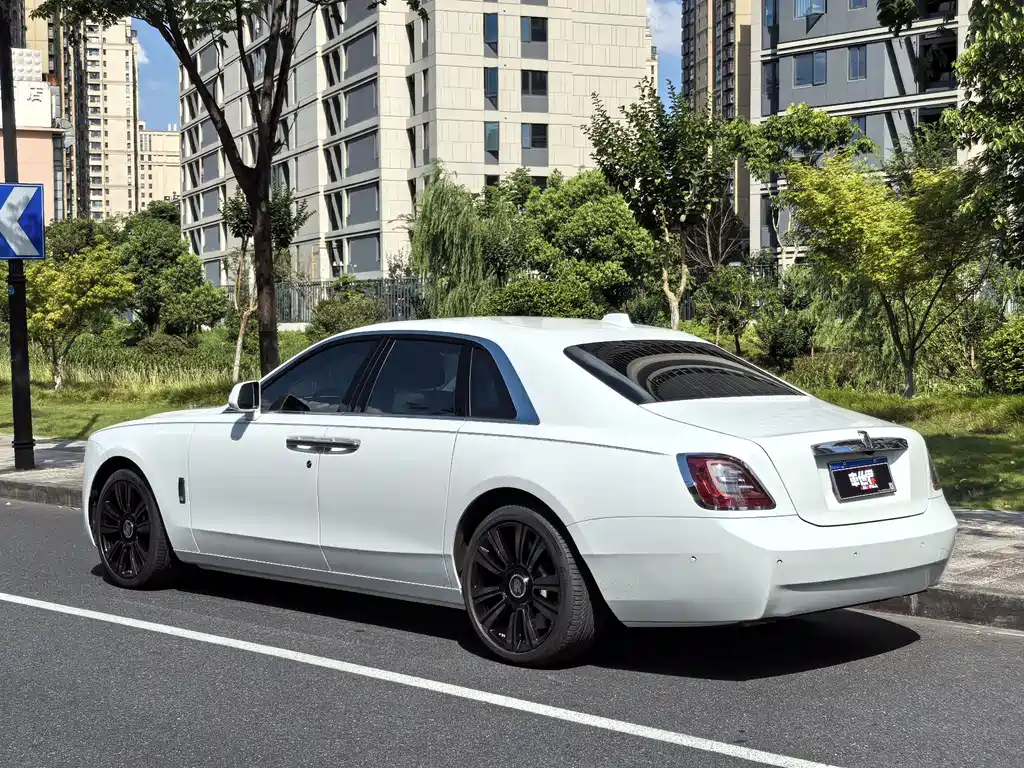 Rolls-Royce Ghost 2021