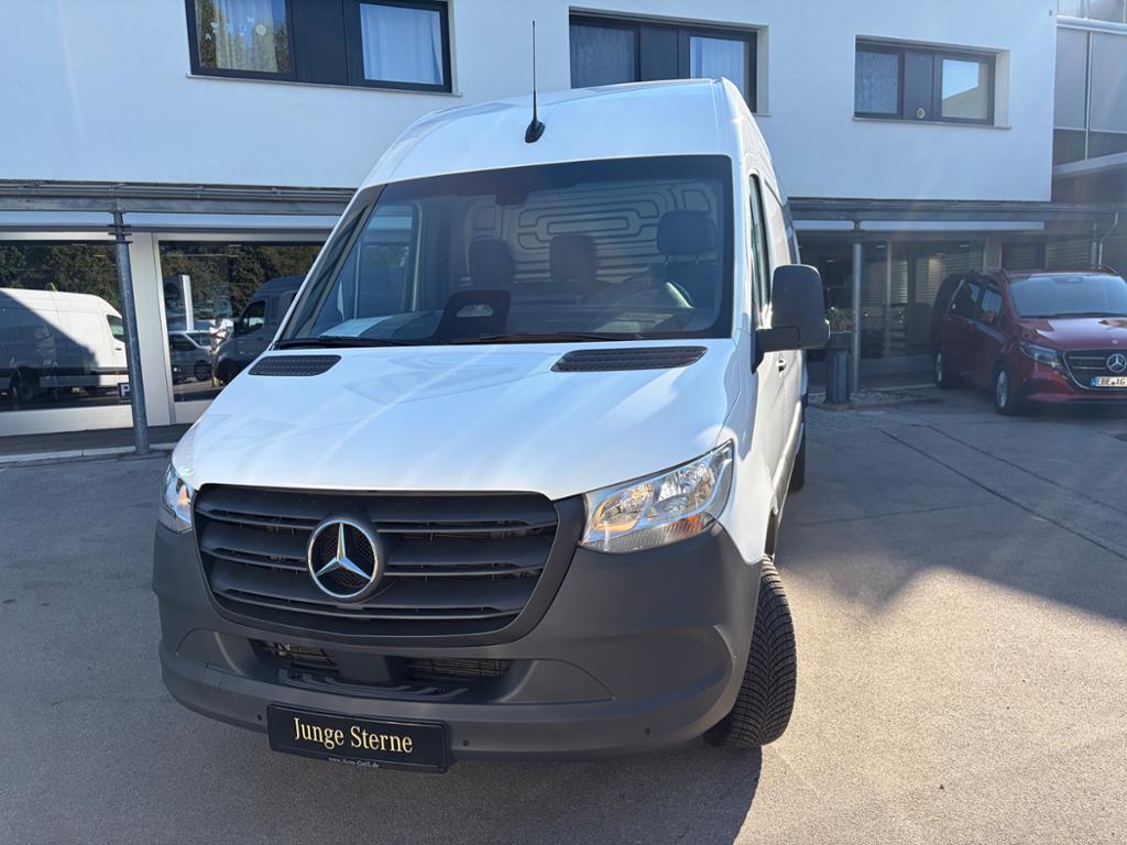 Mercedes-Benz SPRINTER 2025