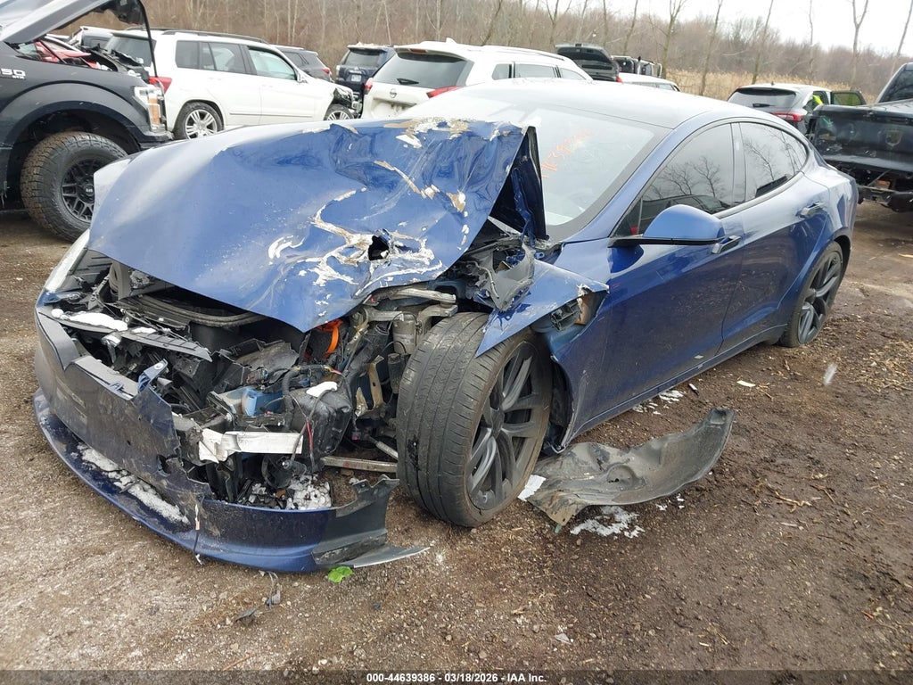 Tesla Model S 2021