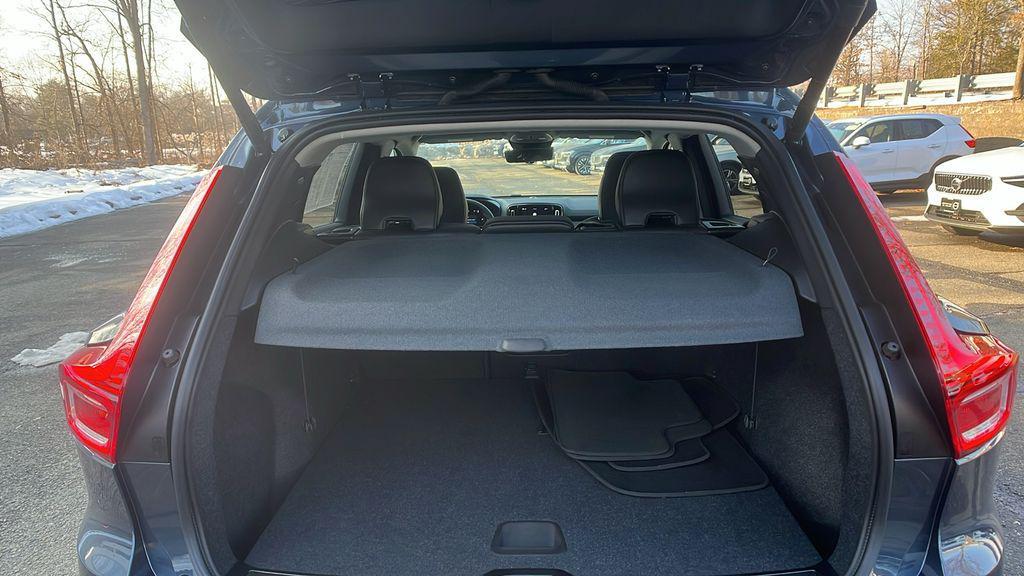Volvo XC40 2026