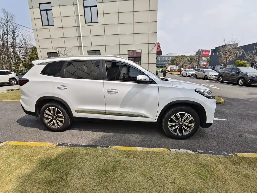 CHERY Tiggo 8 2021