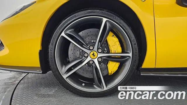 Ferrari 296 2024