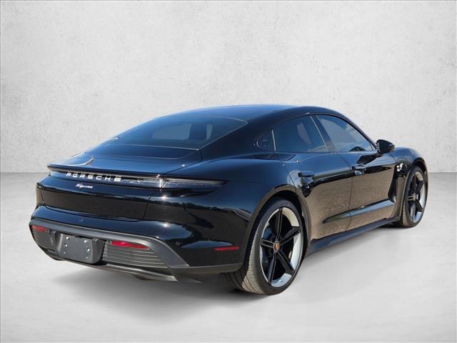 Porsche Taycan 2022