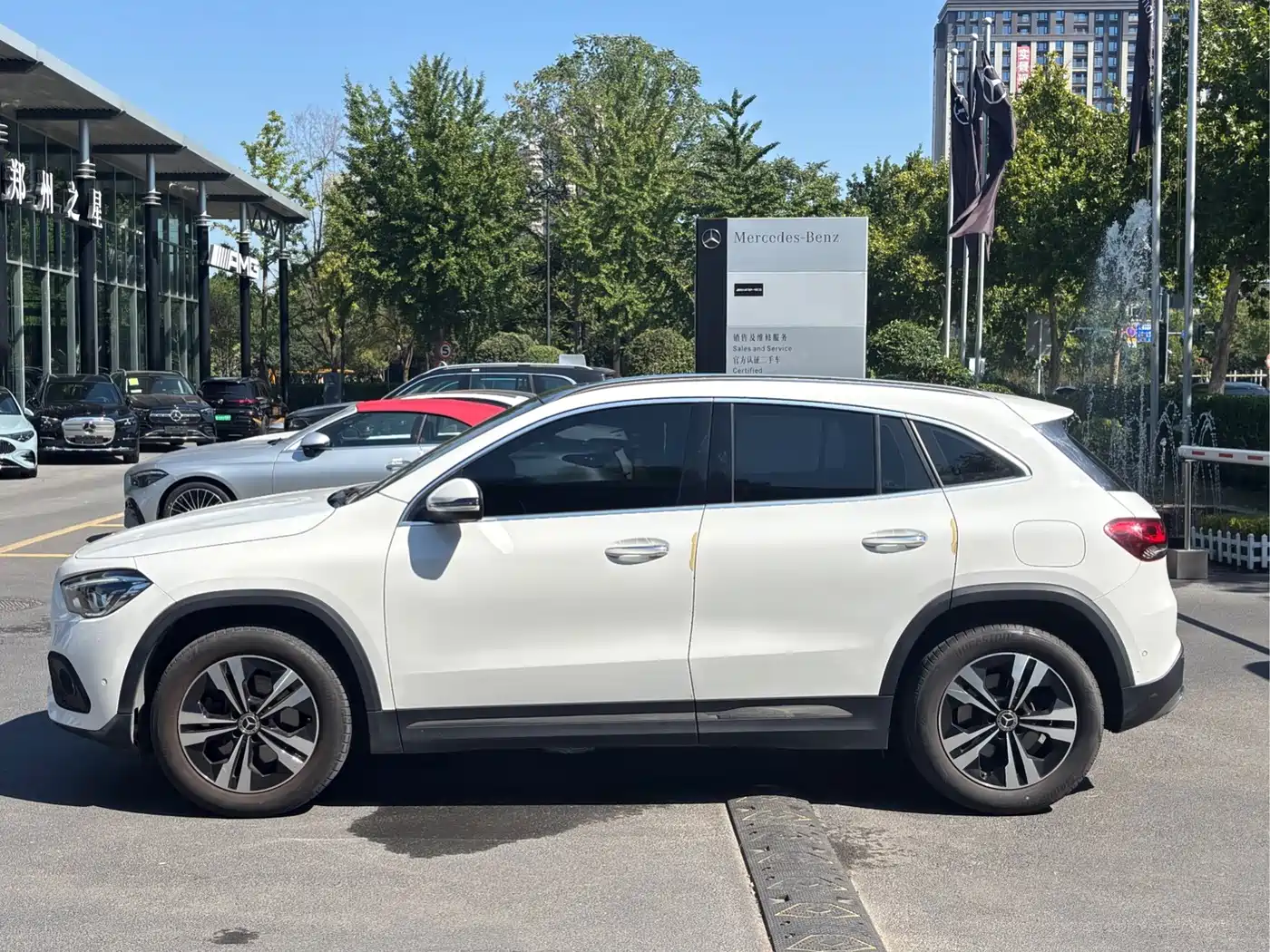 Mercedes-Benz GLA 2023
