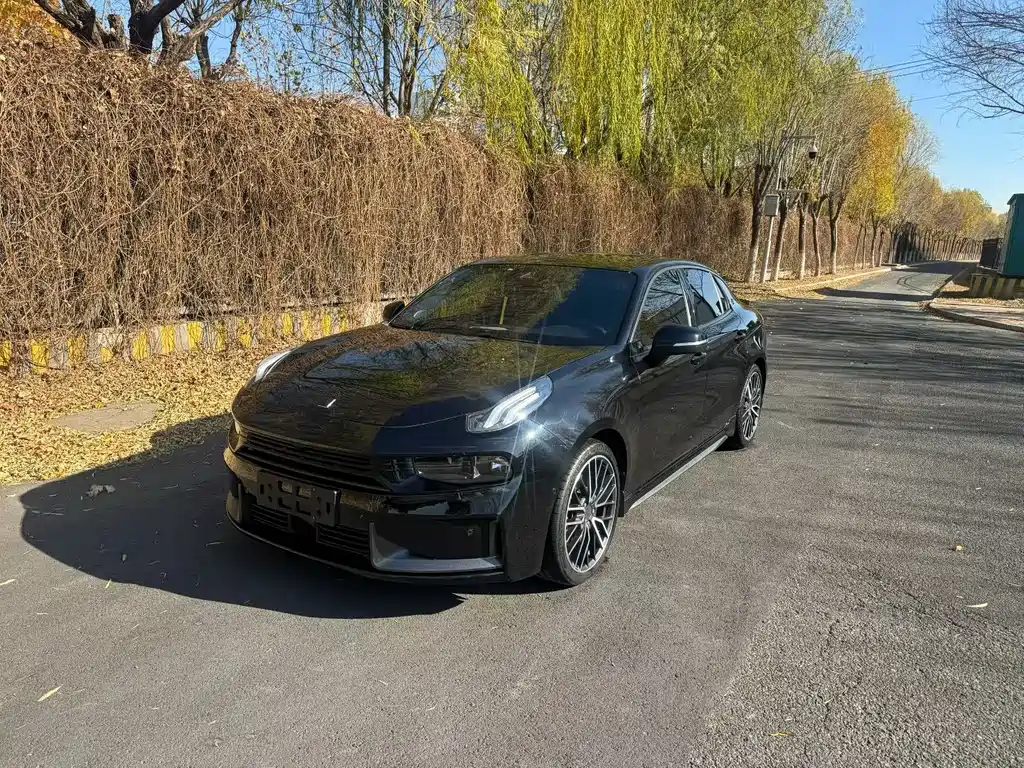 Lynk & Co 03 2021