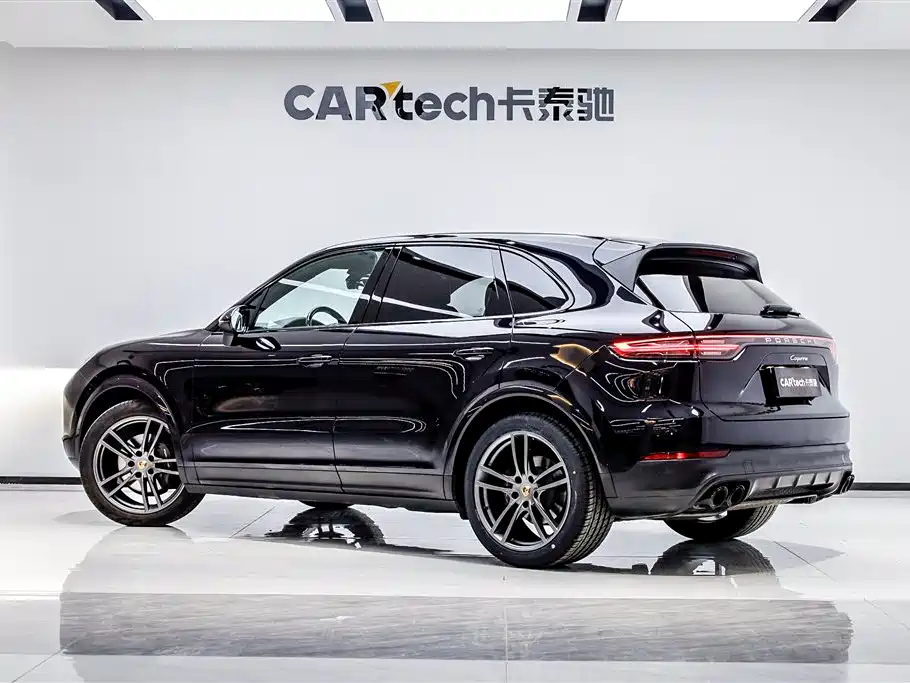 Porsche Cayenne 2022