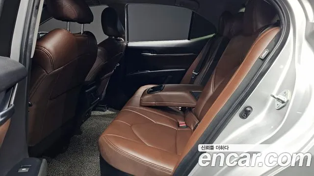 Toyota Camry 2021
