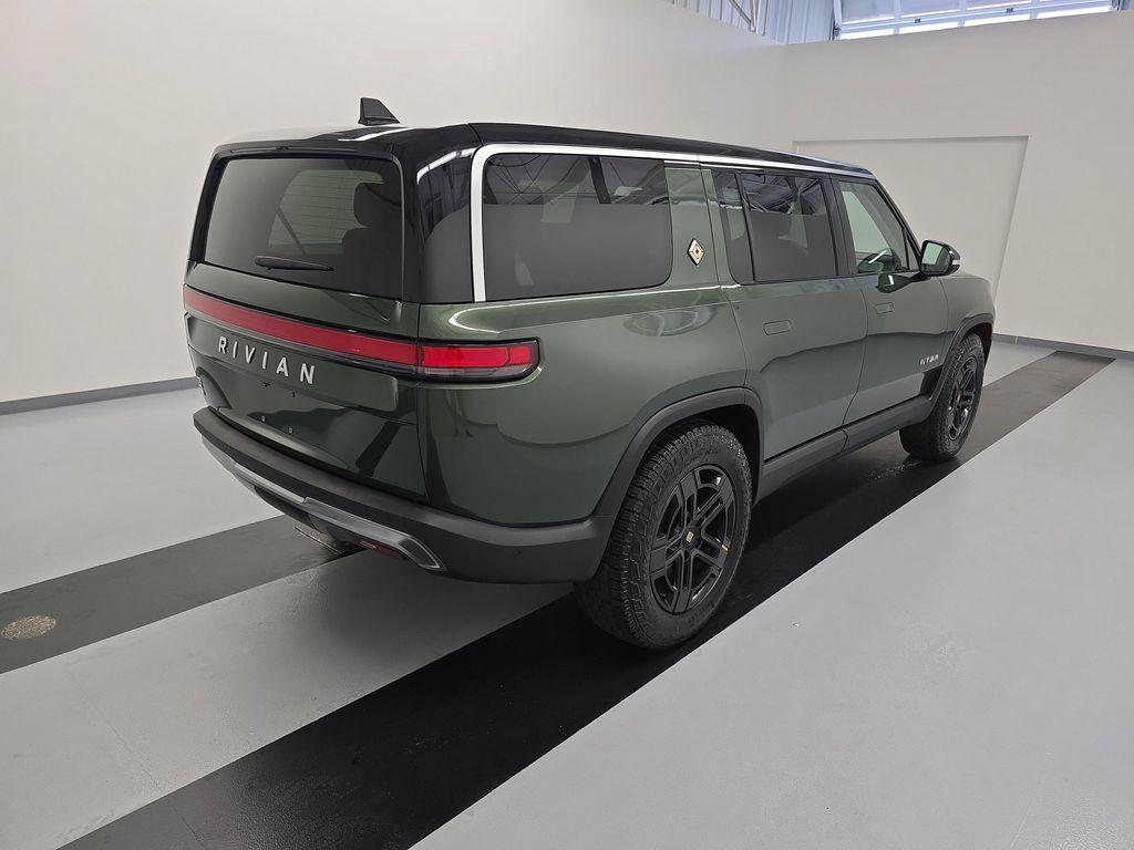 Rivian R1S 2024