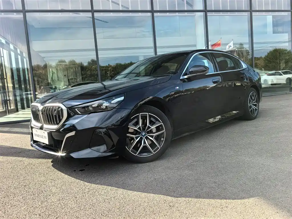 BMW i5 2025