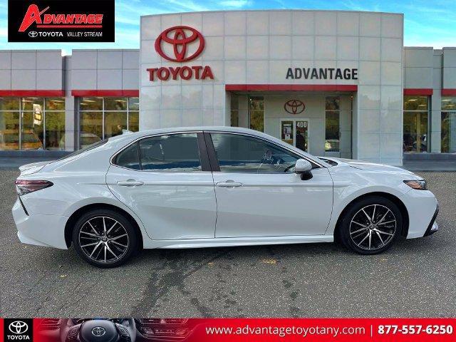 Toyota Camry 2024