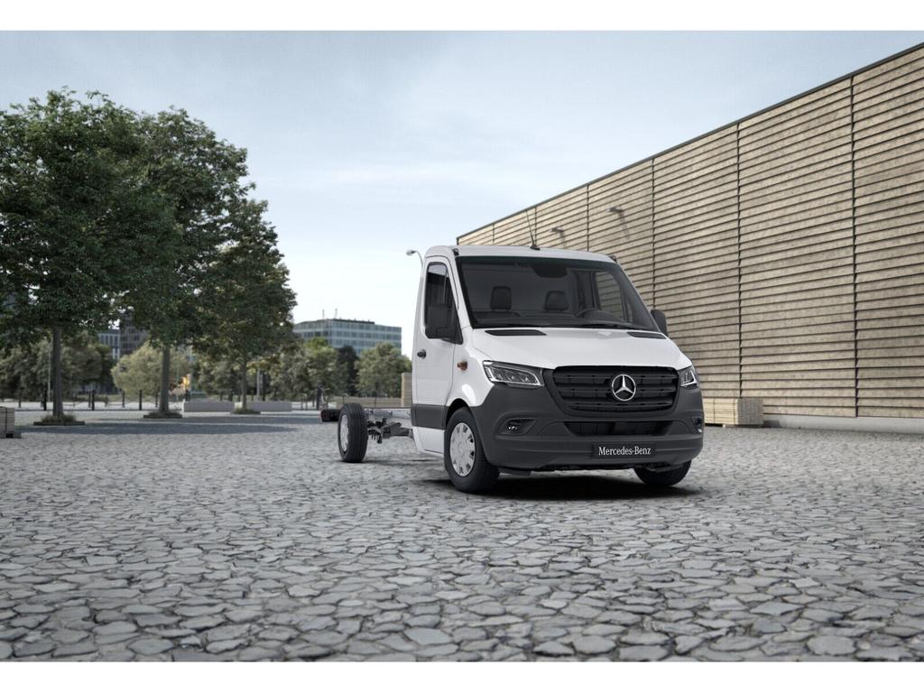 Mercedes-Benz SPRINTER 2024