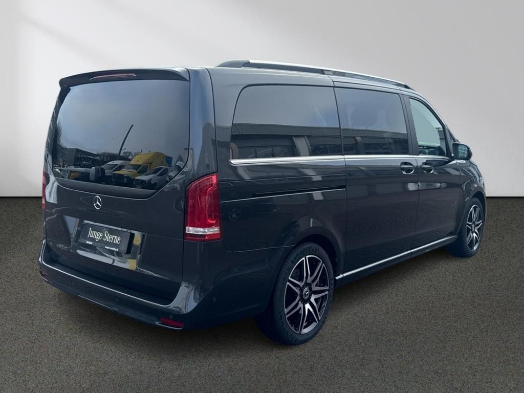 Mercedes-Benz V 300 2022