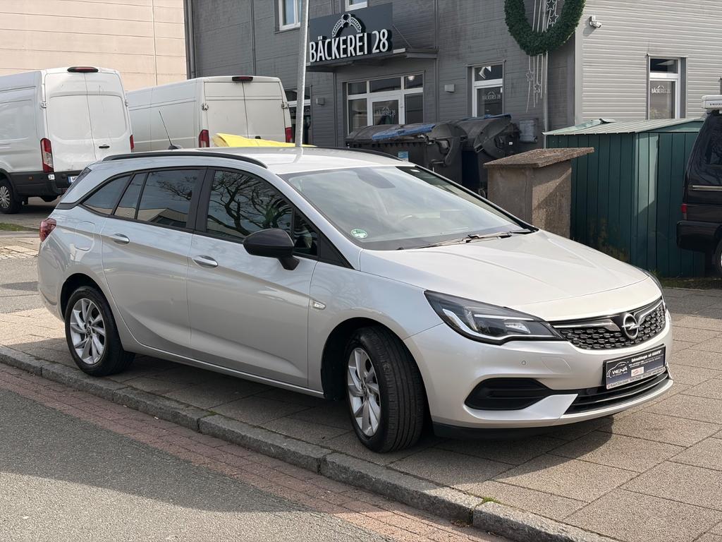 Opel Astra 2022