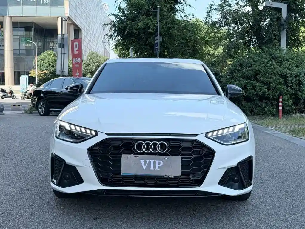 Audi A4 2025