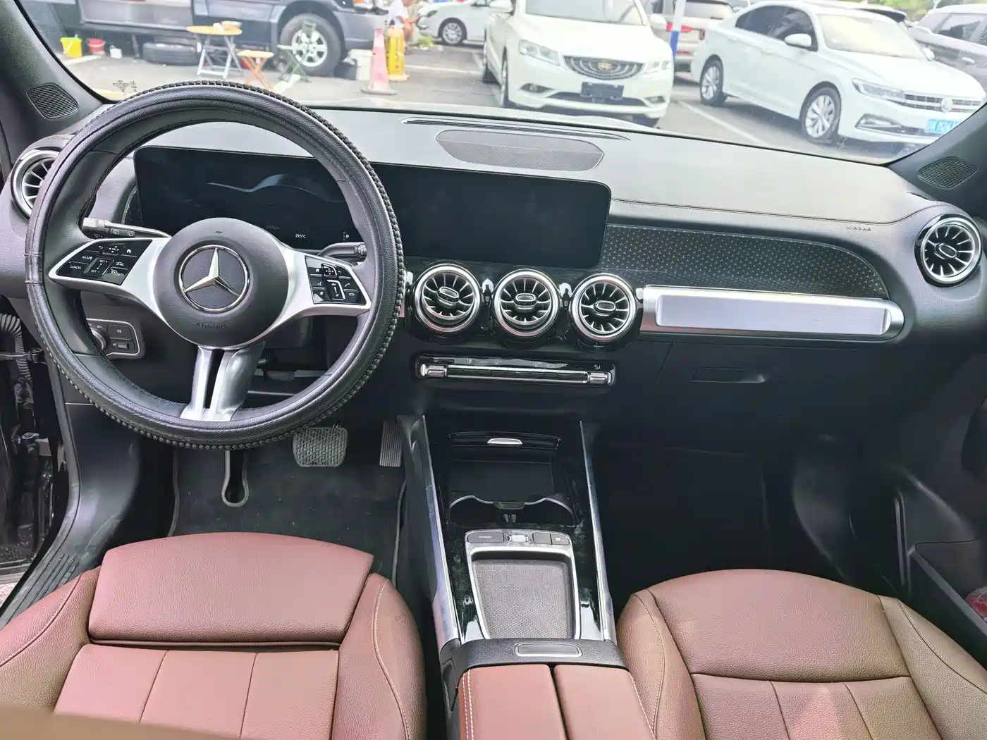 Mercedes-Benz GLB 2025