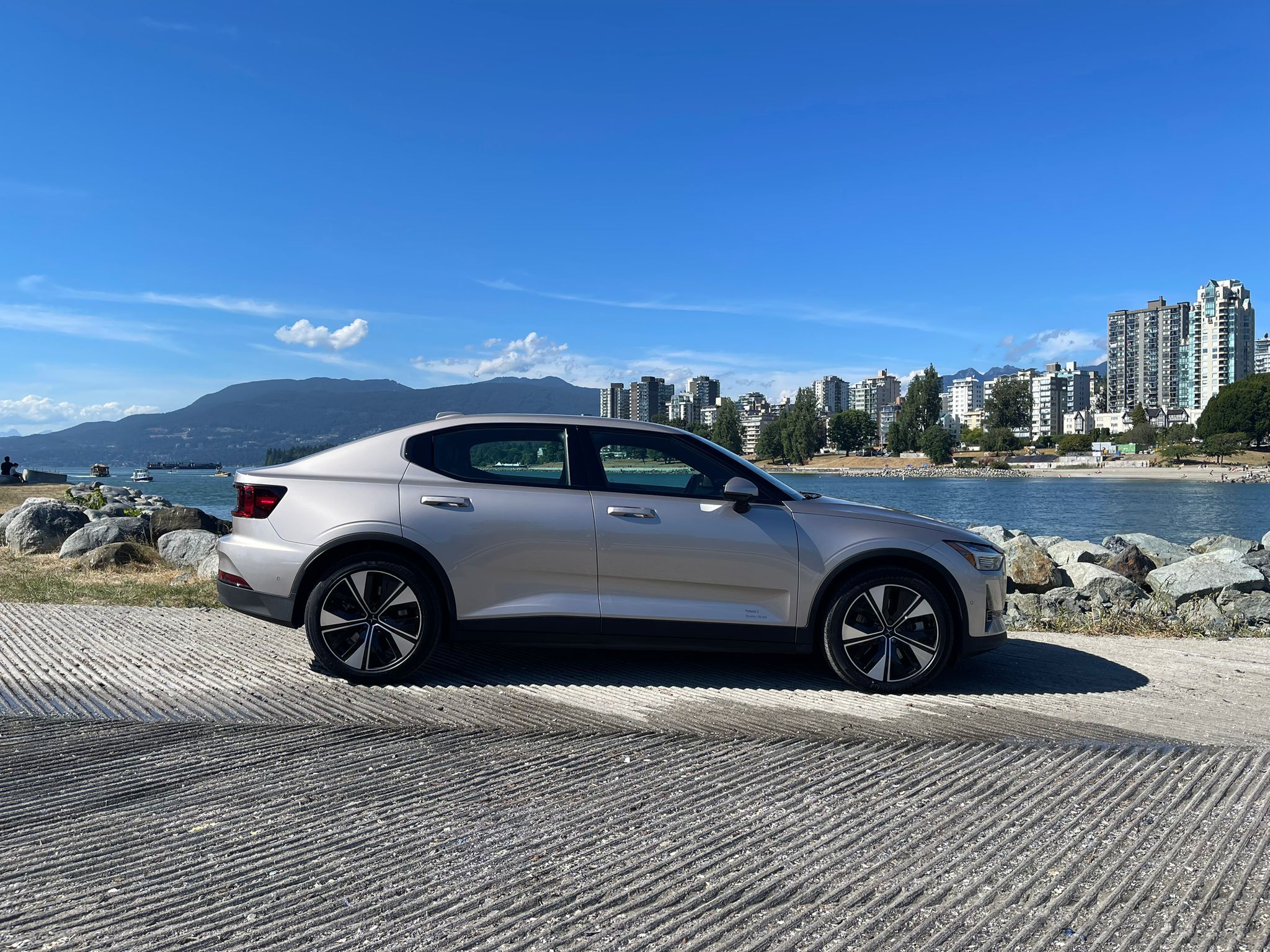 Polestar 2 2024