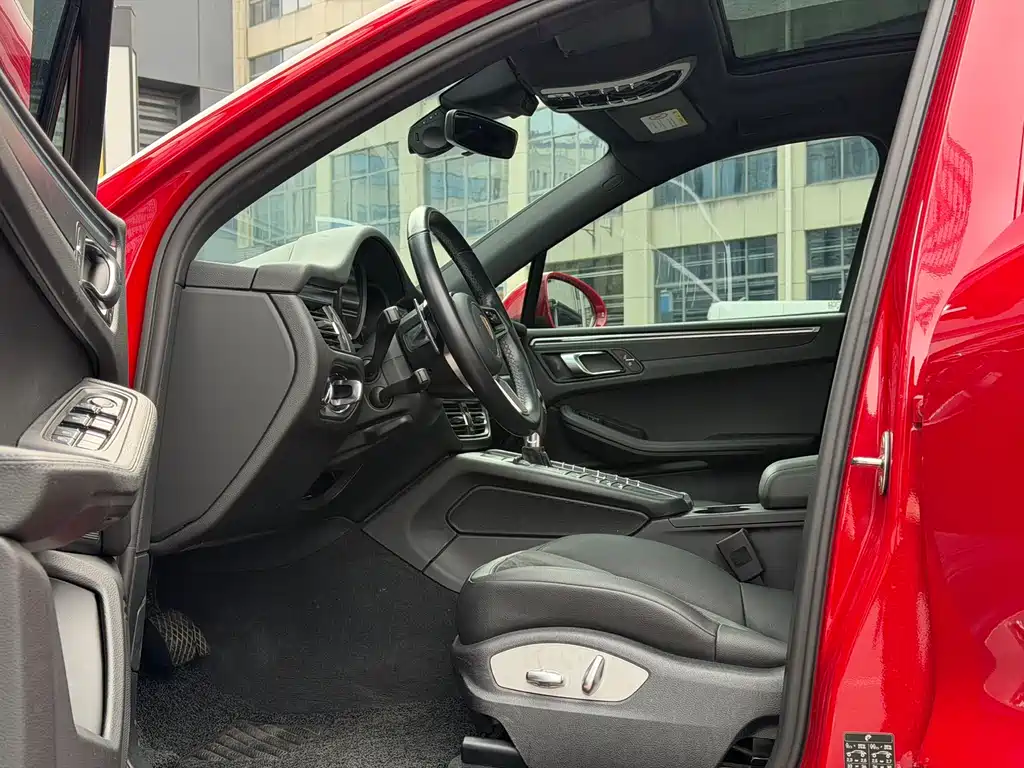 Porsche Macan 2022