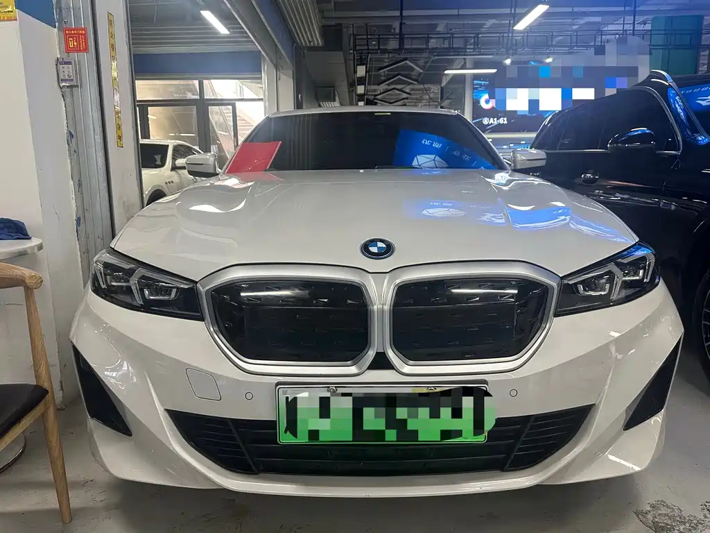 BMW i3 2023