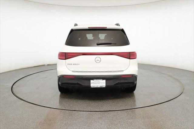 Mercedes-Benz EQB 2024