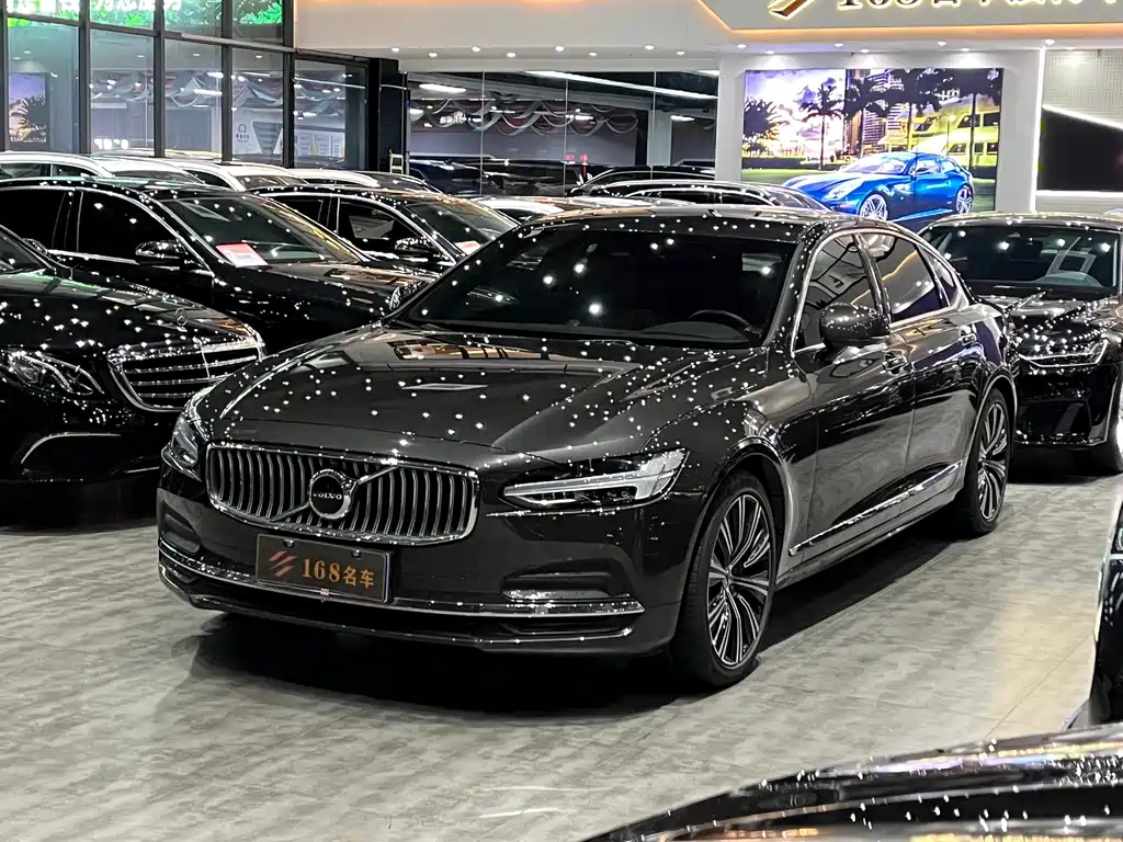 Volvo S90 2024