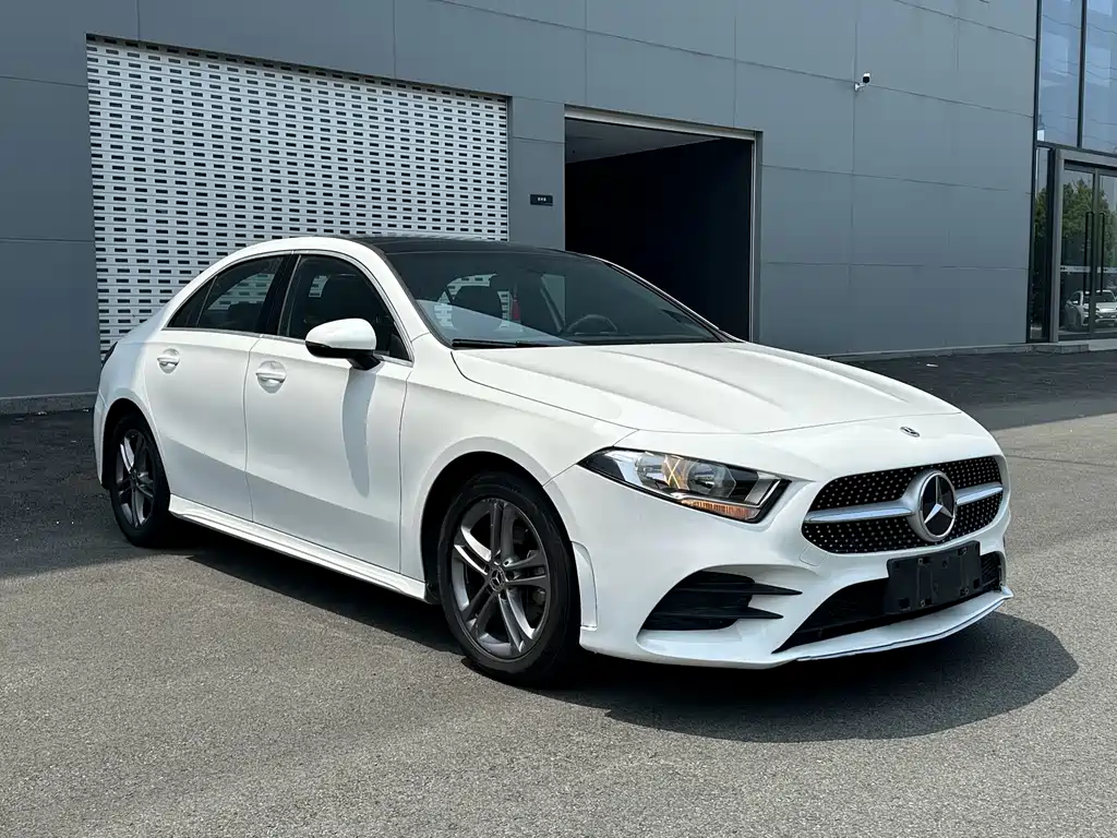 Mercedes-Benz A-Класс 2022